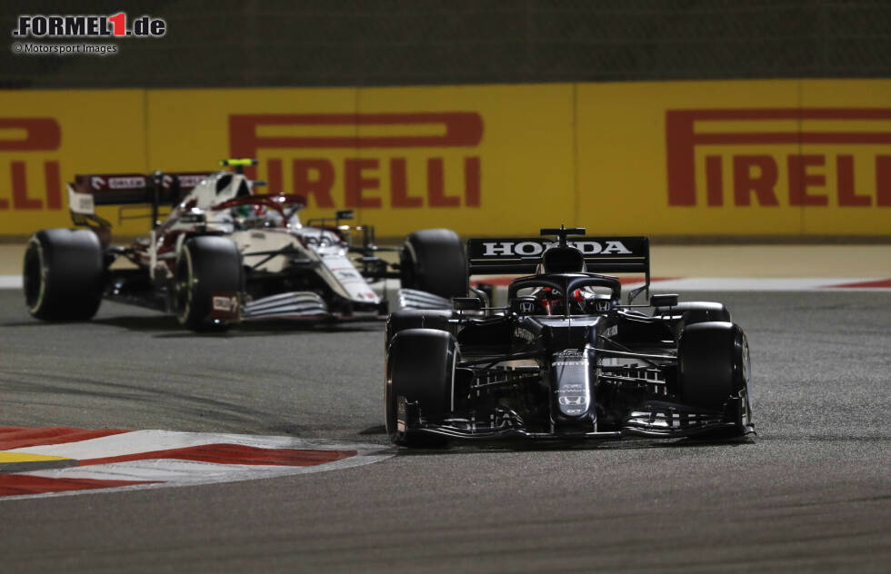 Foto zur News: Yuki Tsunoda (3): Am Speed des Japaners besteht kein Zweifel. Jedoch passte an diesem Wochenende nicht alles. Im Qualifying scheiterte er in Q2, während der Teamkollege den AlphaTauri auf P5 stellte. Im Rennen ein schlechter Start. P9 somit nicht mehr als Schadensbegrenzung. Bessere Noten werden aber garantiert schnell kommen!