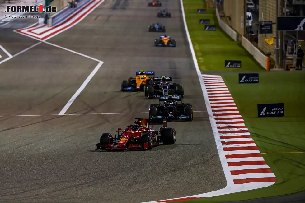 Foto zur News: Charles Leclerc (2): Der Monegasse dürfte wieder einmal das Maximum aus dem Ferrari gequetscht haben. P4 im Qualifying und P6 im Rennen sind nach dem schwierigen Vorjahr ziemlich gut. Im Rennen zu Beginn sogar zwischenzeitlich auf P3, dann aber schnell abgefallen. Für eine 1 fehlte uns das gewisse Extra.