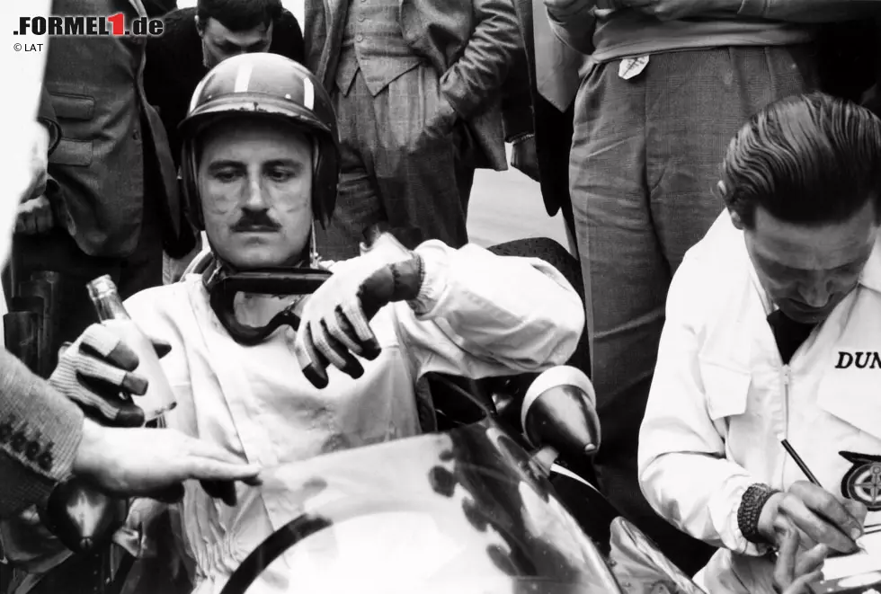 Foto zur News: Graham Hill (6 Jahre zwischen 1962 und 1968): Bereits 1962 wird Hill auf BRM zum ersten Mal Weltmeister. Was er da noch nicht weiß: Es soll der erste und zugleich einzige Titel in der BRM-Geschichte bleiben. Bis 1966 folgen vier weitere Anläufe - und dabei drei Vizetitel. 1964 verpasst Hill den Titel um nur einen Zähler an John Surtees.