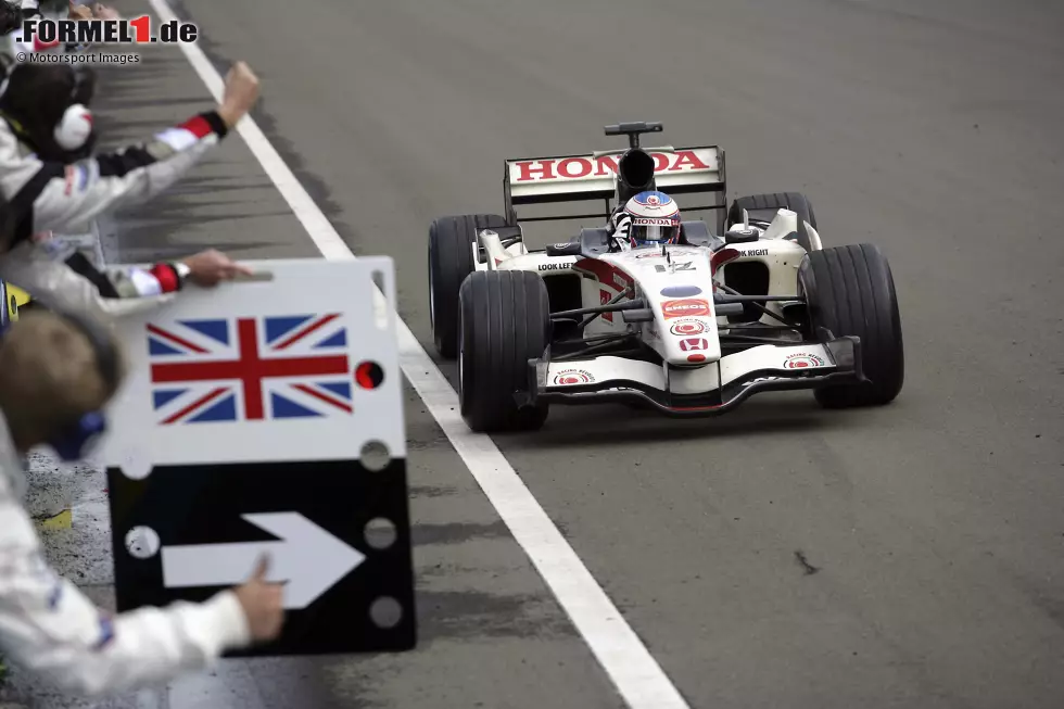 Foto zur News: Der Grand Prix von Ungarn im Jahr 2006 war der 113. Start von Jenson Button. Mit seinem Honda meisterte der Brite den einsetzenden Regen am besten. Button gewann in seiner Karriere noch 14 weitere Rennen und wurde 2009 Weltmeister.