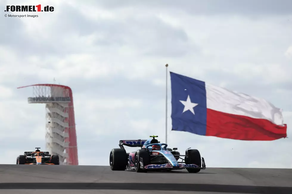 Foto zur News: Esteban Ocon (4): Wer im Alpine in Q1 ausscheidet, der wäre eigentlich auch ein Fünfer-Kandidat. Am Ende rettet ihn, dass er im Rennen zumindest noch einen Punkt abstaubte - zugegebenermaßen allerdings sehr glücklich. Nach dem besten Saisonergebnis in Japan mit P4 ein klarer Rückschlag.