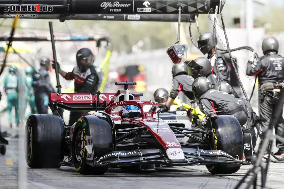 Foto zur News: Valtteri Bottas (2): Die starken Leistungen des Finnen werden langsam zur Normalität. Blüht bei Alfa Romeo auf und führt das Team aktuell im Alleingang auf P5 in der WM. In Barcelona geht es nur ganz knapp an der 1 vorbei. Dafür fehlte der Mehrheit der Redaktion des &quot;gewisse Extra&quot;, das wir so oft fordern.