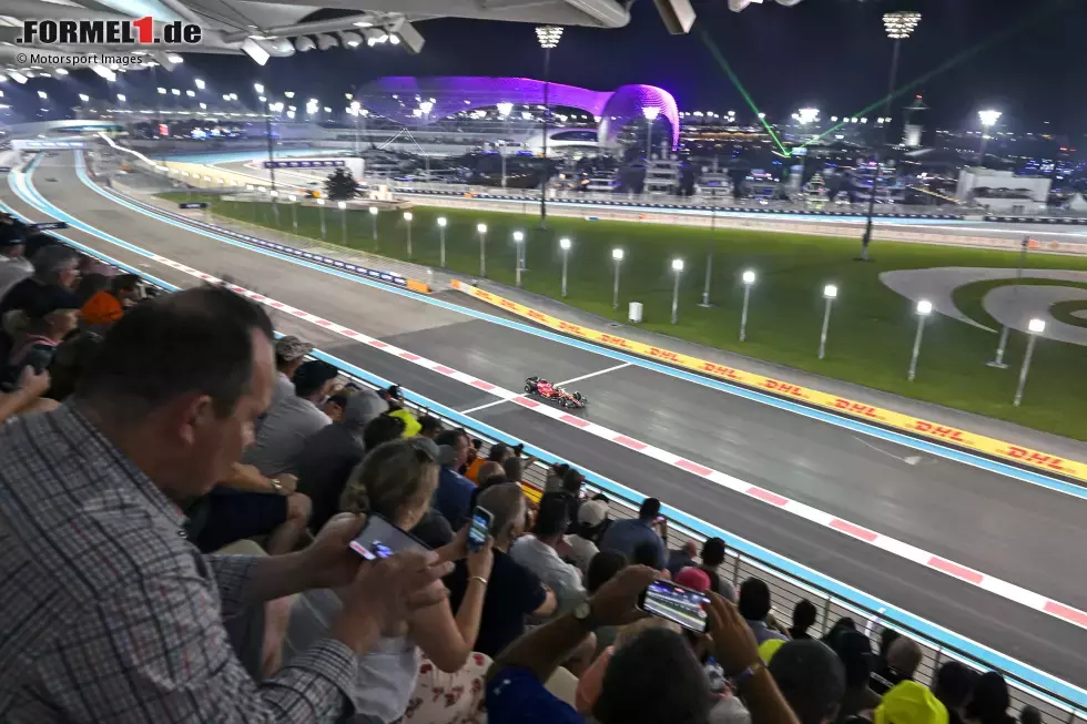 Foto zur News: ... am Sonntag ab 14 Uhr beim Grand Prix von Abu Dhabi, dem 22. und letzten Formel-1-Saisonrennen 2022.