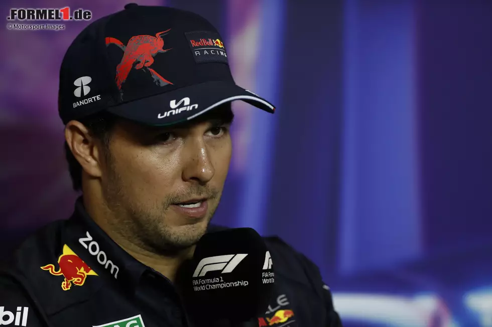 Foto zur News: ... darf sich Teamkollege Sergio Perez über Platz zwei freuen, während Verstappen nur Achter wird. Eine Enttäuschung erlebt auch ...