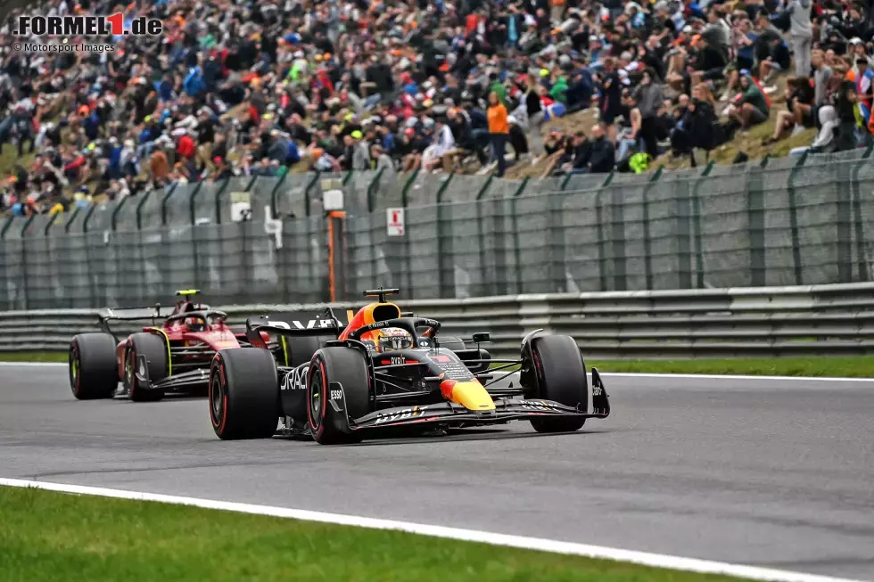 Foto zur News: ... aufgrund von zusätzlichen Motorenteilen in Spa genauso eine Strafversetzung in der Startaufstellung wie bei Max Verstappen und Charles Leclerc (und anderen Fahrern). Sie gehen also mit einem Handicap in den Grand Prix am Sonntag. Vorher aber ...