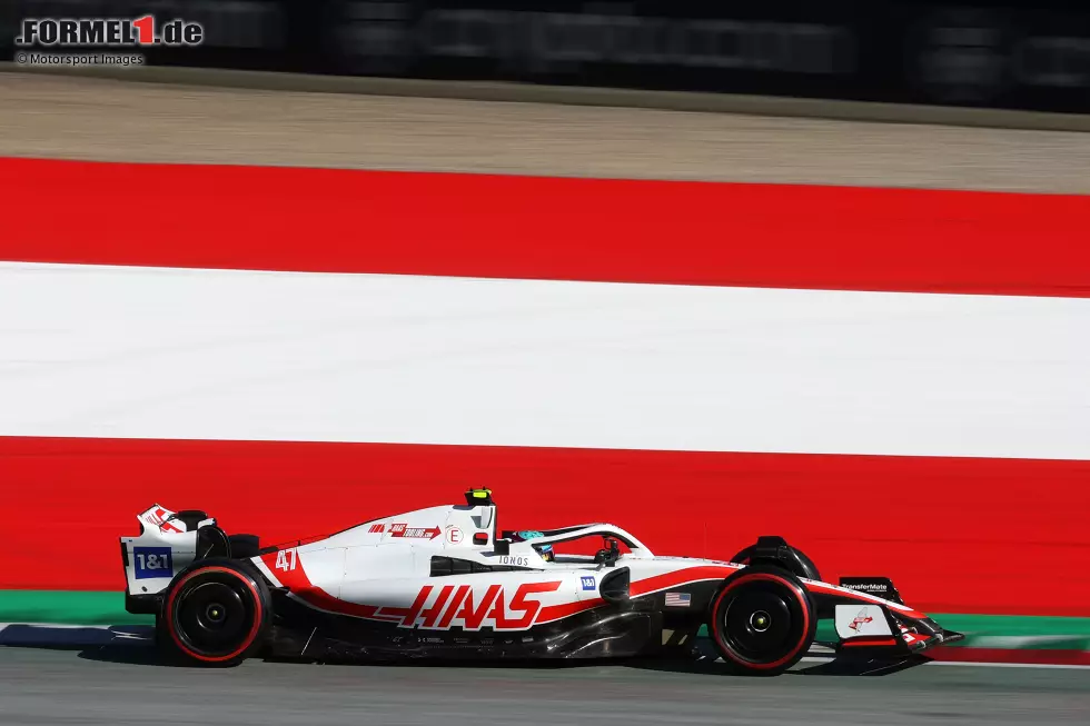 Foto zur News: ... deutscher Sicht ist der erneute Top-10-Platz von Mick Schumacher im Haas VF-22, auch wenn Schumacher selbst bei &#039;Sky&#039; angibt, es hätte mehr drin sein können. Stimmt: Teamkollege Kevin Magnussen ist minimal schneller und landet einen Platz vor Schumacher auf P7. Sebastian Vettel dagegen ...