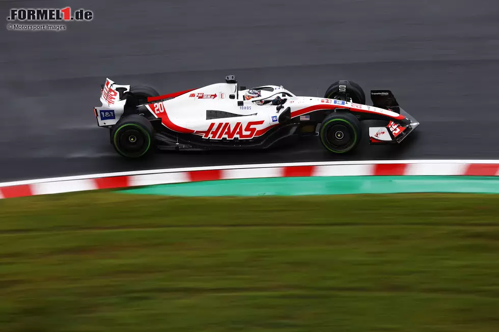 Foto zur News: ... ist Haas im zweiten Freien Training auf Kevin Magnussen angewiesen, aber der macht seine Sache gut: Platz fünf bei nur 1,2 Sekunden Rückstand hinter ...