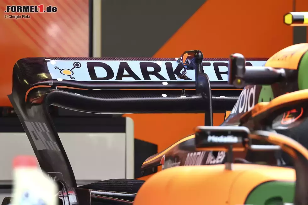 Foto zur News: McLaren MCL36: Heckflügel