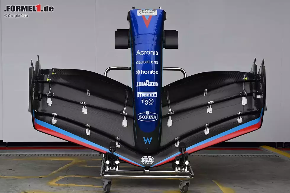 Foto zur News: Williams FW44: Frontflügel