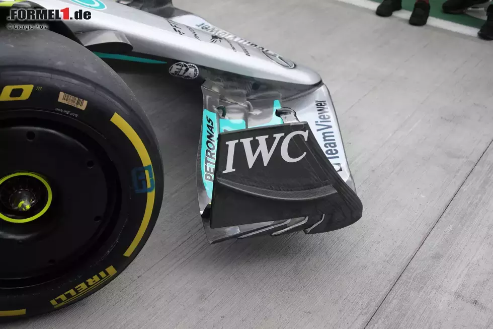 Foto zur News: Mercedes W13: Frontflügel