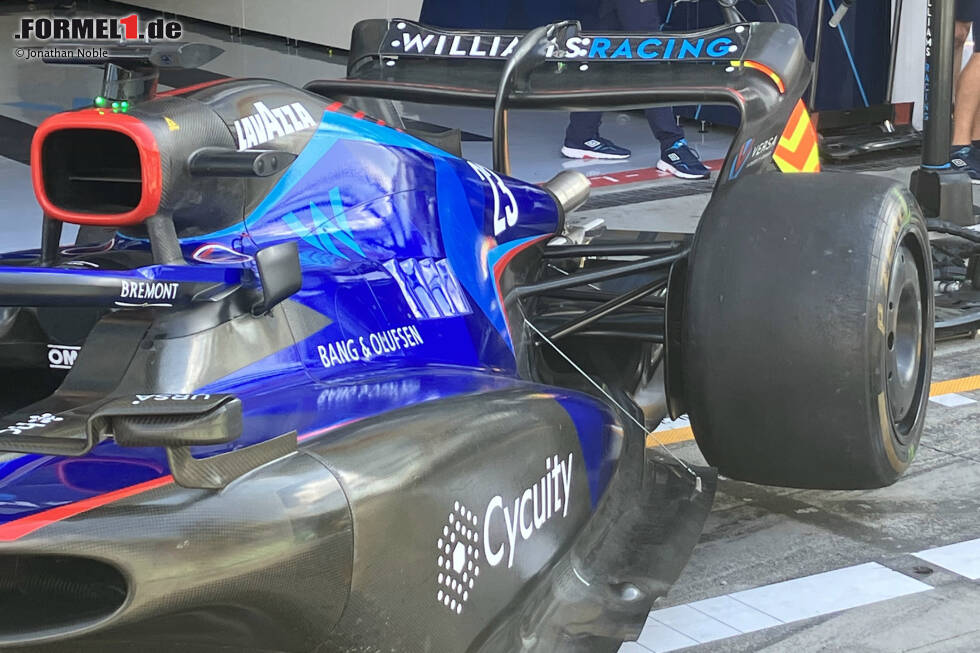 Foto zur News: Williams FW44: Heckflügel