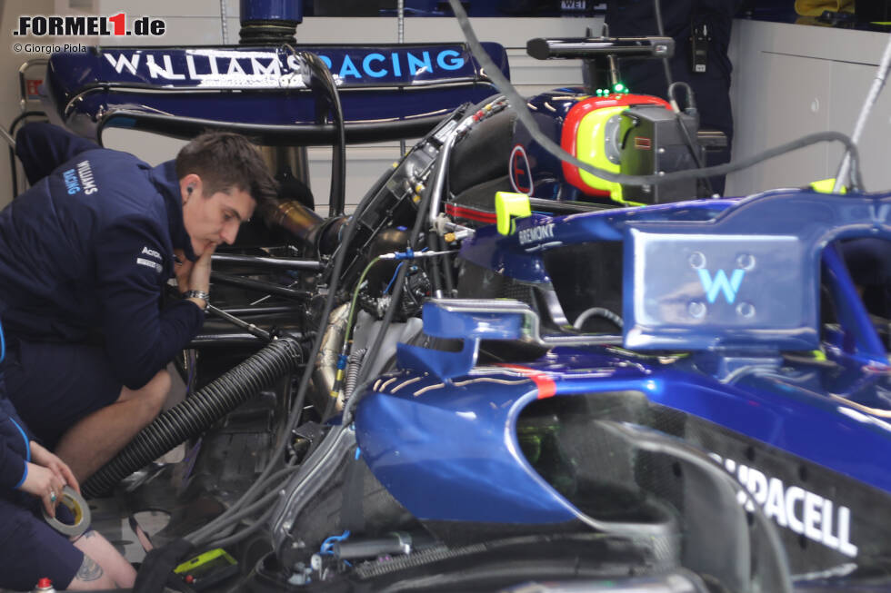 Foto zur News: Williams FW44: Antriebsinstallation