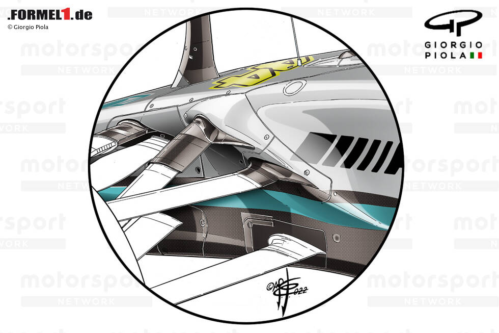 Foto zur News: Als Teil eines umfangreichen Entwicklungspakets, das in Silverstone vorgestellt wurde, vergrößerte Mercedes das Chassis und die Aufhängungsverkleidungen, um den Abwind in Richtung der Seitenkästen und des Unterbodens zu verstärken.