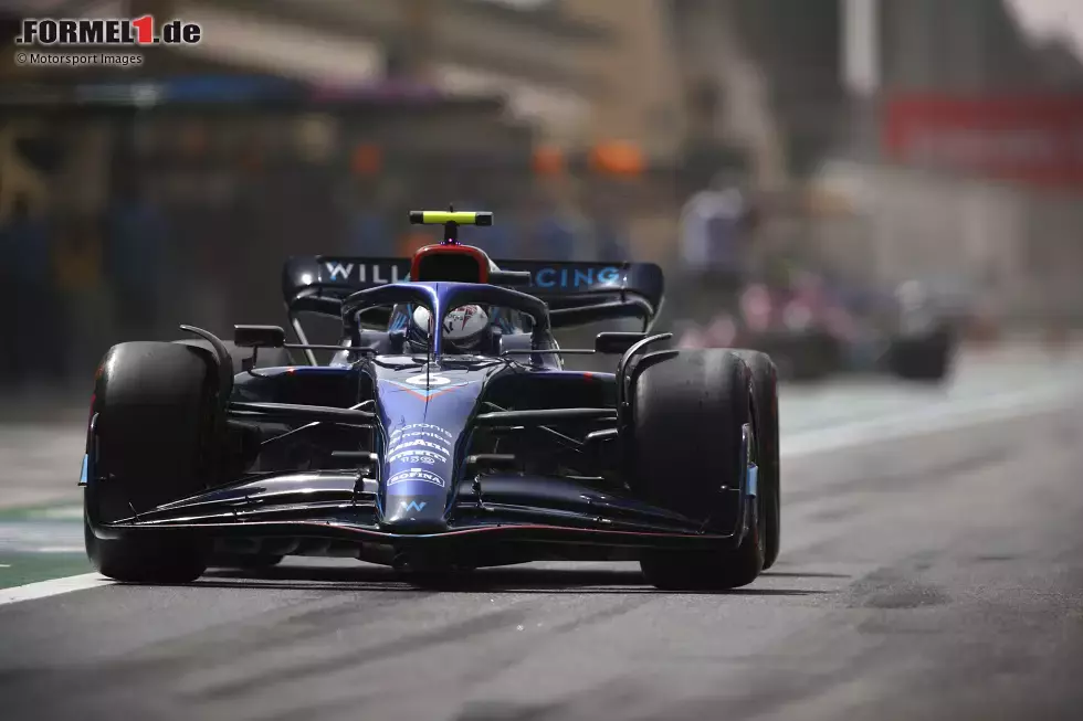 Foto zur News: Später gibt das Team bekannt: Der FW44 wird erst am Samstag wieder auf die Strecke gehen. Williams verpasst den Freitagnachmittag aufgrund der Reparaturarbeiten.