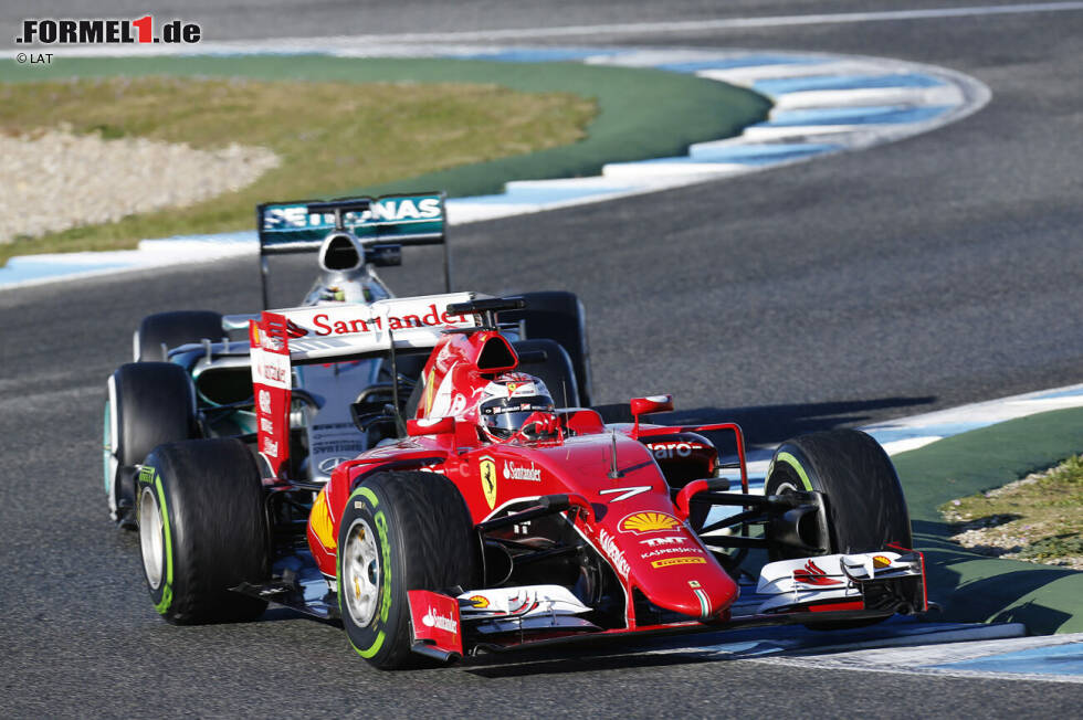 Foto zur News: Testsieger 2015: Kimi Räikkönen (Ferrari) - Der &quot;Iceman&quot; war aber auch schon 2015 der Schnellste, als man sich zum Testen im spanischen Jerez traf. Auch damals lag sein Ferrari-Teamkollege Sebastian Vettel auf Rang zwei (+0,143).