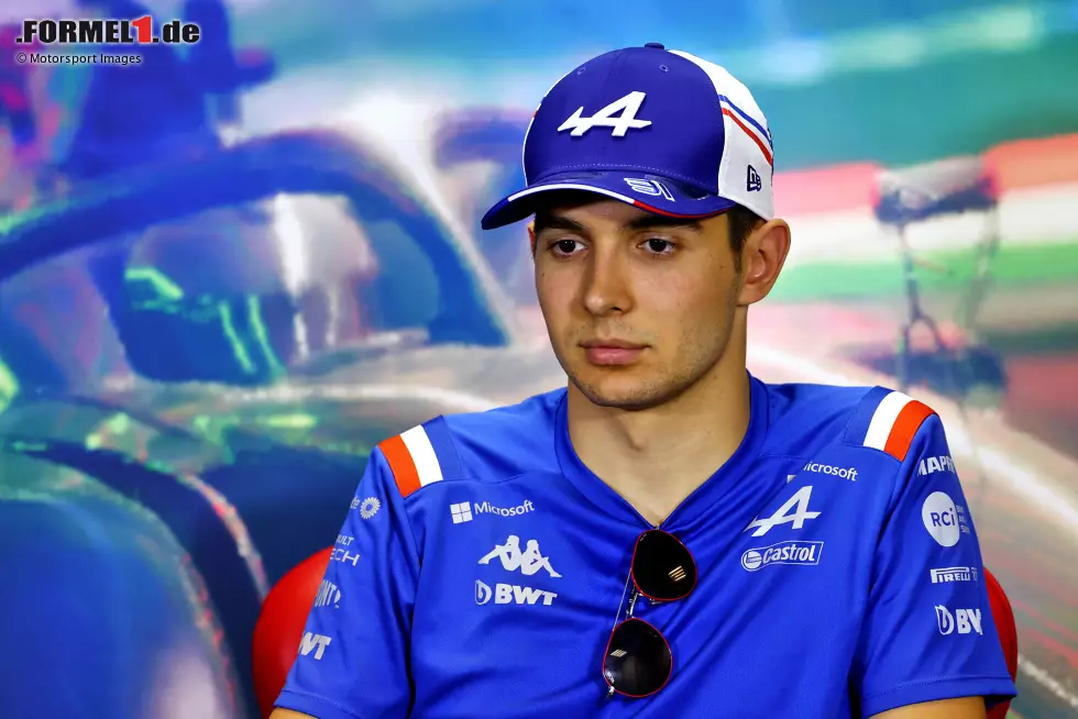 Foto zur News: Esteban Ocon: &quot;Sebastian ist ein großartiger Botschafter für alle Fahrer. Er spricht Dinge an, wenn es Sorgen um die Sicherheit geht oder bei Themen, die er nicht mag. So gesehen hoffe ich, er bleibt dem Formel-1-Fahrerlager nicht allzu fern.&quot;