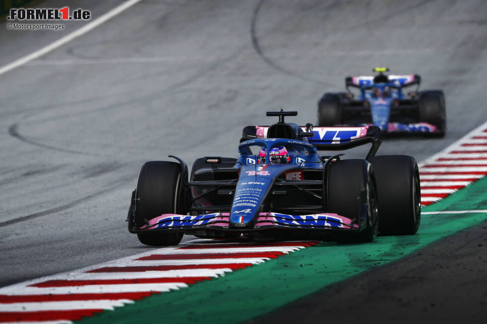 Foto zur News: Fernando Alonso (2): Es gibt 2022 wohl keinen Fahrer im Feld, der bislang mehr Pech hatte. Konnte wegen eines Defekts nicht am Sprint teilnehmen, fuhr dann aber am Sonntag von ganz hinten noch in die Punkte. Und hätte er nach einem Problem keinen zusätzlichen Stopp einlegen müssen, wäre er wohl noch weiter vorne gelandet ...