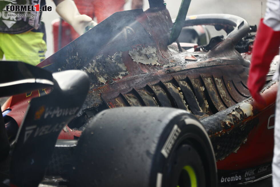 Foto zur News: Carlos Sainz (2): Kurioserweise unserer Meinung nach eine bessere Leistung als bei seinem Sieg in Silverstone - auch wenn er dieses Mal mit leeren Händen dasteht. Aber für den Ausfall konnte er nichts und davor war er in Qualifying, Sprint und Rennen jeweils nur minimal langsamer als Leclerc. Eine gute Leistung des Spaniers.