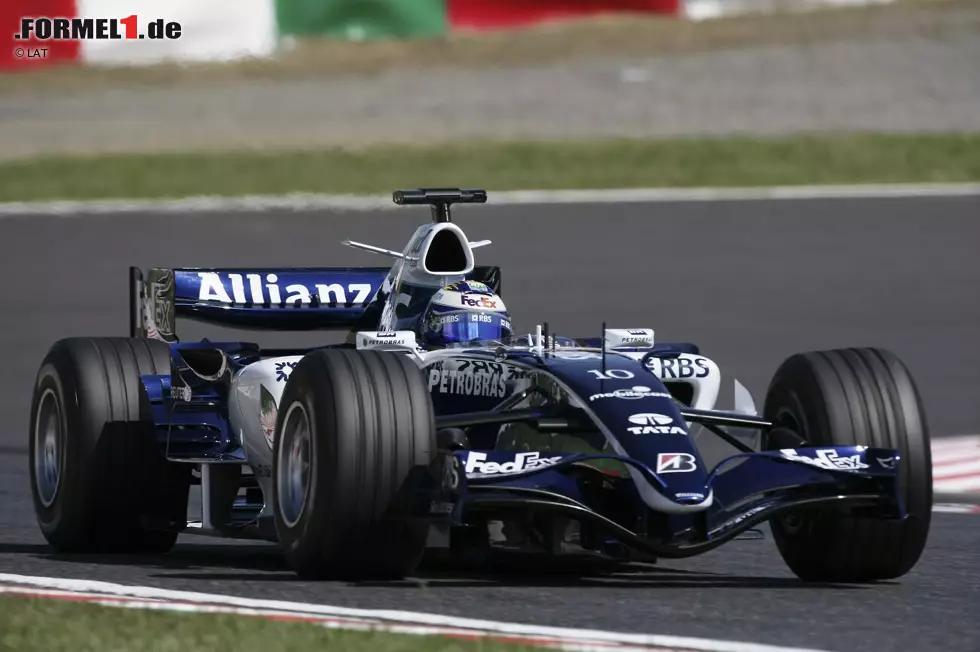 Foto zur News: Platz 1: Nico Rosberg (206 Rennen) - Im Vergleich zu Mansell braucht der Deutsche zwar &quot;nur&quot; elf Saisons für seinen ersten WM-Titel. Weil die Saisons zu seiner Zeit allerdings länger als in den 80ern und 90ern sind, ist Rosberg der einzige Formel-1-Weltmeister, der bis zum ersten Titelgewinn mehr als 200 Rennen fahren muss.