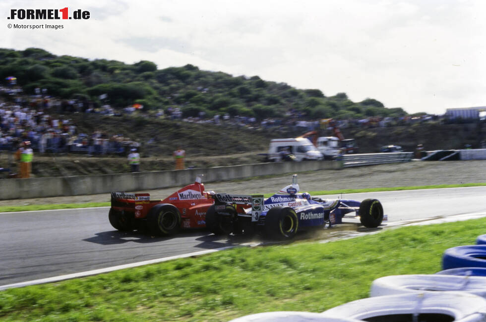 Foto zur News: Jacques Villeneuve (1997): Nach Sennas Titel dauert es fast zehn Jahre, bevor ein Pilot nach einer Nullnummer beim Auftakt am Jahresende noch Weltmeister wird. Der Kanadier scheidet in Melbourne nach einer Kollision gleich in der ersten Kurve aus. Beim legendären Finale in Jerez entreißt er Michael Schumacher den Titel trotzdem noch.