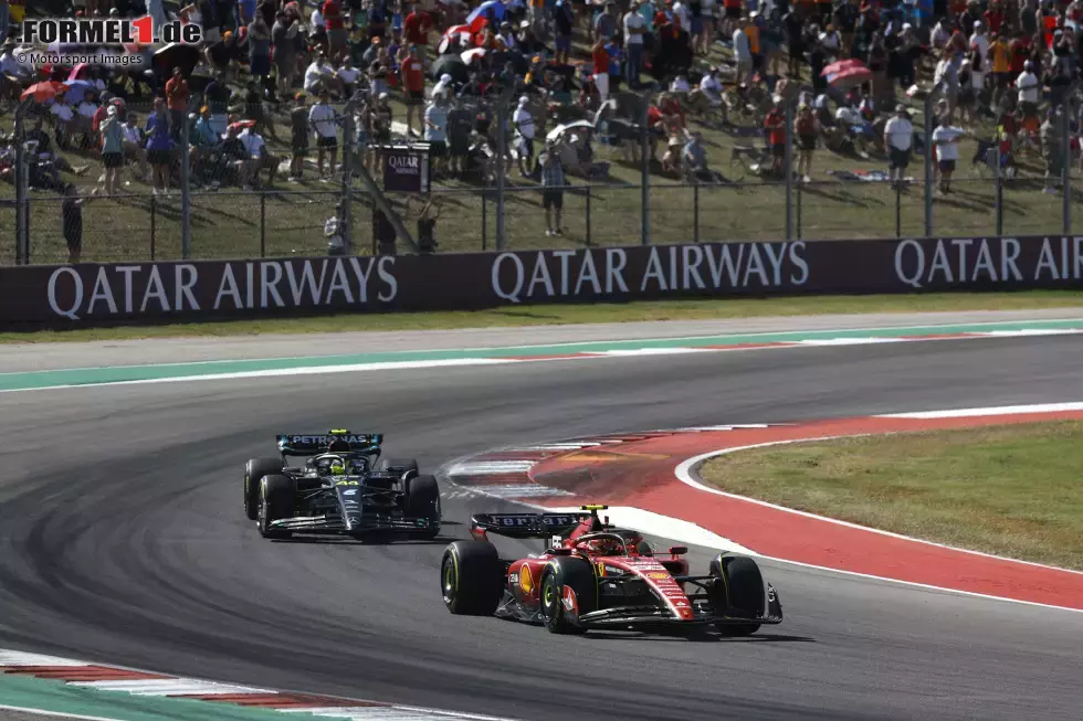 Foto zur News: ... Probleme hätte Leclerc wohl maximal Platz 3 erfahren können, wenn man die Disqualifikation von Lewis Hamilton einbezieht. Im Sprint setzte Ferrari zudem bei Carlos Sainz wieder auf den Soft-Reifen, der einen zu hohen Verschleiß hatte. Das hat womöglich auch einen Platz gekostet.
Eingebüßte Punkte: 13