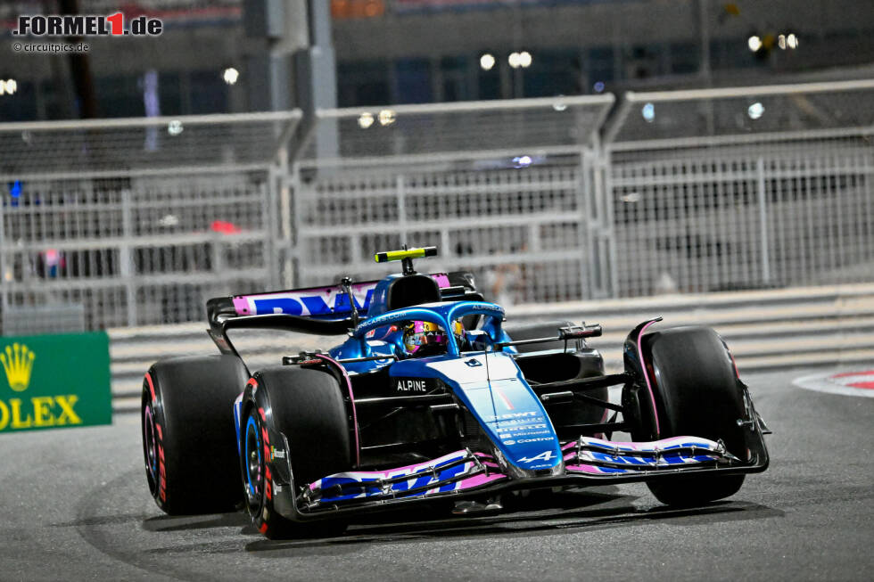 Foto zur News: Pierre Gasly (3): Das Endergebnis verzerrt seine Form des Wochenendes etwas, weil der Alpine nach dem Kontakt mit Hamilton beschädigt war. Im Qualifying hatte er es noch in Q3 geschafft und auch im Rennen lag er bis zum Ende des ersten Stints in den Punkten. Verlor zudem durch die Strategie Positionen.