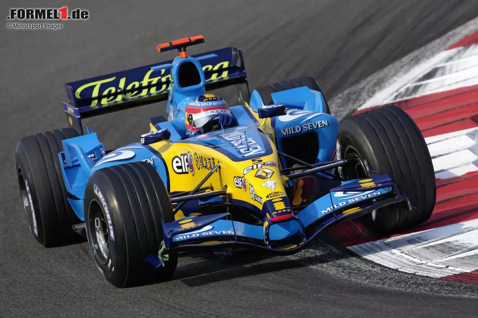 Foto zur News: 2005: James Allison ist als stellvertretender Technischer Direktor in die Entwicklung des Renault R25 involviert, der Fernando Alonso erstmals zum Weltmeister macht. Das Team gewinnt acht von 19 Rennen und damit auch den Titel in der Konstrukteurswertung.