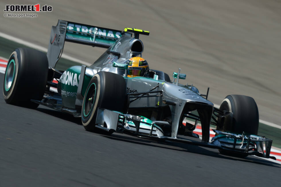 Foto zur News: Mercedes W04: Nico Rosberg (Deutschland), Lewis Hamilton (Mercedes)