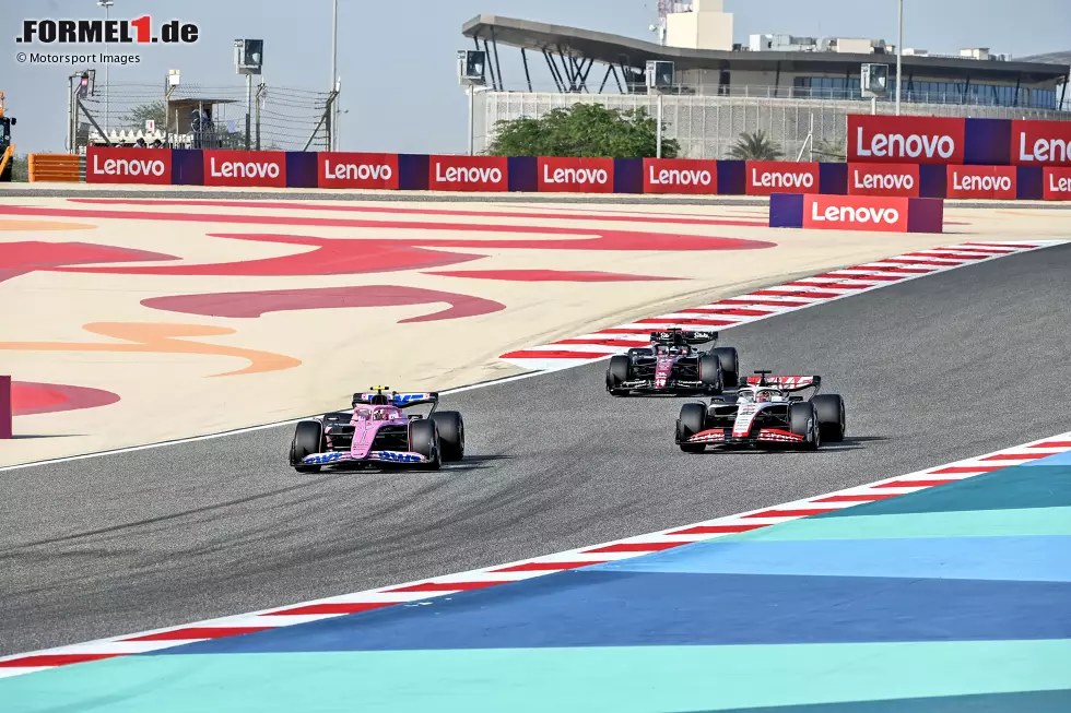 Foto zur News: ... für den Sonntag bedeutet, zeigt sich am 5. März ab 16 Uhr: Dann steigt in Bahrain der erste Grand Prix der Formel-1-Saison 2023 mit Verstappen auf der Poleposition und 19 ehrgeizigen Fahrern dahinter!