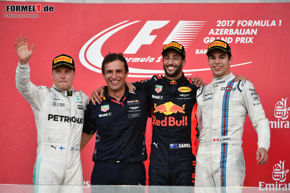 Foto zur News: 2017: Daniel Ricciardo (Red Bull) vor Valtteri Bottas (Mercedes) und Lance Stroll (Williams)