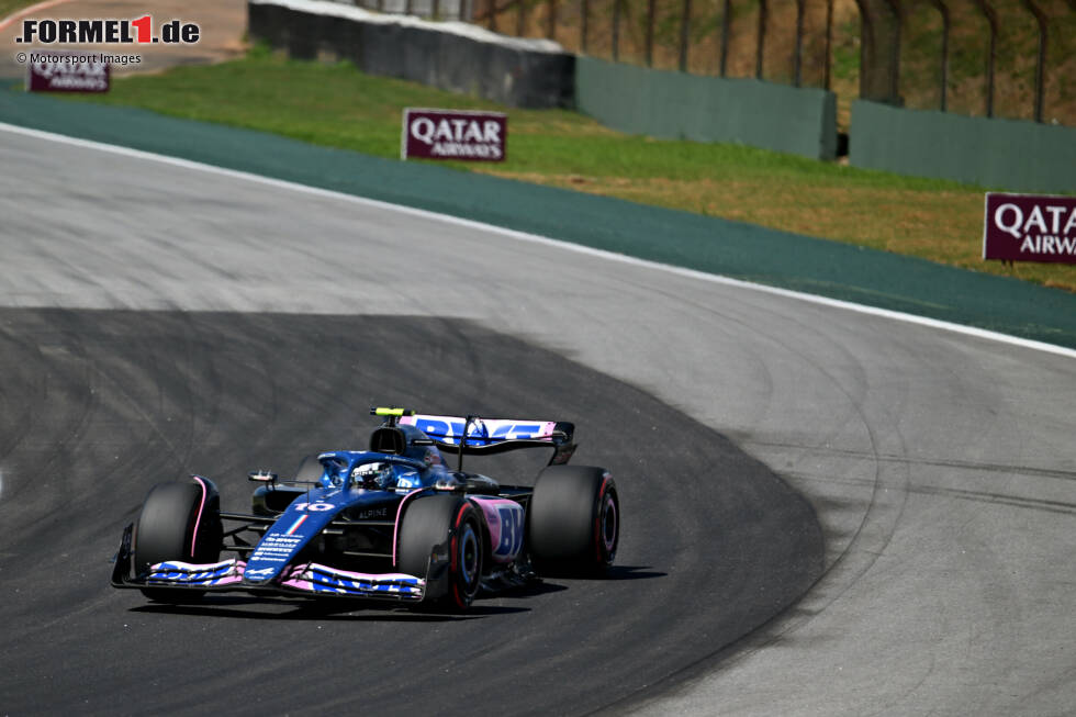 Foto zur News: Pierre Gasly (3): Für den siebten Platz im Rennen und seine starken Überholmanöver hätte sich der Franzose eigentlich mehr verdient, das kann es aber nach einem durchwachsenen Sprintsamstag und einer Strafversetzung für den Grand Prix leider nicht geben.