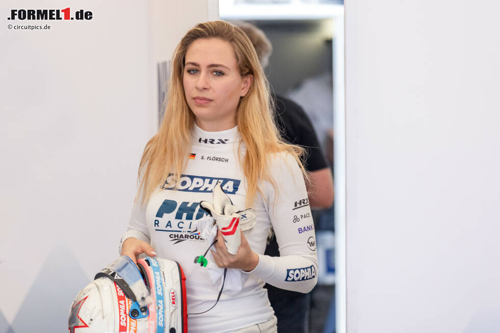 Foto zur News: Alpine - Sophia Flörsch (23. in der Formel 3): Mit den ersten Punkten in Spa überraschte die Deutsche im unterlegenen PHM-Team. Auch in Spielberg hätte sie ohne Disqualifikation eigentlich gepunktet. Weitere Alpine-Junioren in der Formel 3: Gabriele Mini (7.) und Nikola Zolow (22.).