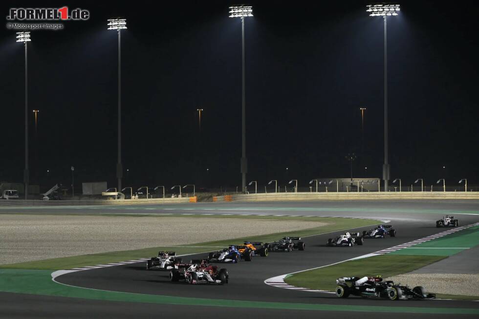 Foto zur News: 23. Losail, Katar (1. Dezember 2024) - 2021 fuhr die Formel 1 einmal in Katar, doch seit 2023 ist das Rennen regulär im Kalender. Das Comeback des Landes der Fußball-WM 2022 ist langfristig angelegt, ob allerdings auch der Losail International Circuit langfristig dabei ist, ist offen. Es gibt Überlegungen für eine neue Strecke.