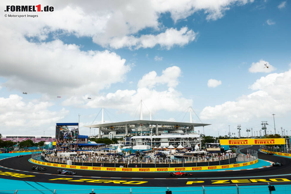 Foto zur News: 6. Miami, USA (5. Mai 2024) - Der Kurs rund um das Hard Rock Stadium in Miami war 2022 zum ersten Mal Teil des Formel-1-Kalenders und hat die Anzahl der US-Rennen verdoppelt - mittlerweile sind es allerdings schon drei. Für Aufsehen sorgte vor allem der künstlich angelegte Jachthafen.