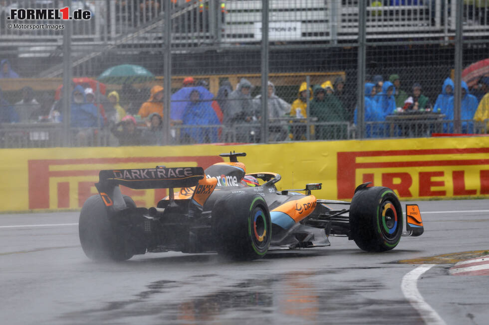 Foto zur News: ... eines Unfalls von Oscar Piastri im McLaren MCL60 mit Rot unterbrochen. Und während der Unterbrechung nimmt der Regen zu. Anschließend kann sich niemand mehr steigern, sodass Hülkenbergs zweiter Platz nicht mehr in Gefahr gerät. Allerdings ...