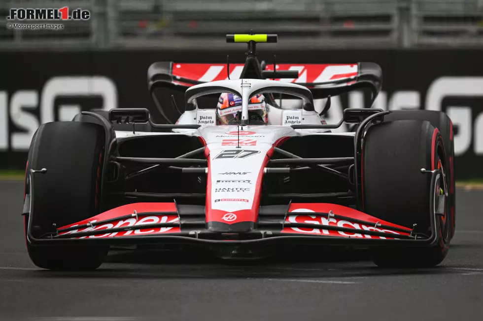 Foto zur News: ... Nico Hülkenberg im Haas VF-23. Der Deutsche brummt Teamkollege Kevin Magnussen (14.) satte sieben Zehntel auf und stellt im Qualifying-Duell auf 3:0, startet selbst zum zweiten Mal in diesem Jahr aus den Top 10. Gar nichts läuft dagegen bei ...