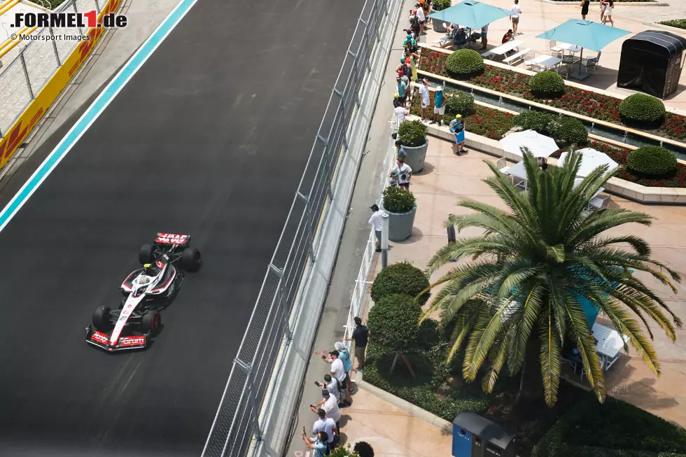 Foto zur News: ... Hülkenberg hat sich mehr versprochen: Für ihn bleibt in Miami nur P12 bei 0,230 Sekunden Rückstand auf Teamkollege Magnussen in Q2. Noch schlimmer aber erwischt es ...