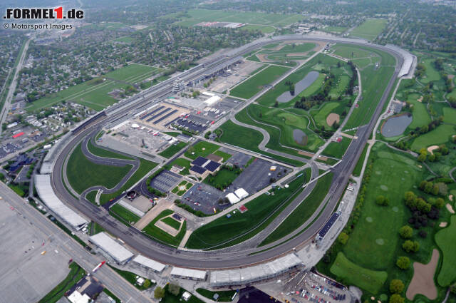 Dal 1950 al 1960, la 500 Miglia di Indianapolis negli Stati Uniti è stata ufficialmente parte del Campionato del Mondo di Formula 1, quindi l'Indianapolis Motor Speedway con la sua pista ovale fa parte del calendario delle corse, senza essere basato sulle regole della Formula 1 o con vetture di Formula 1 guidandolo.