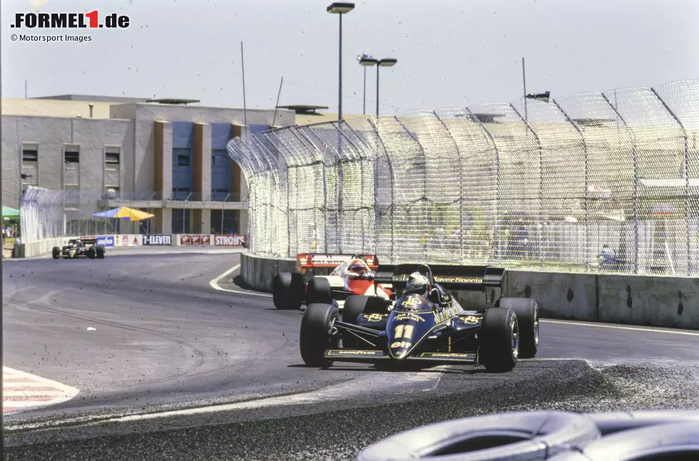 Foto zur News: Einmal gastiert die Formel 1 1984 in Dallas, Texas. Große Hitze und aufbrechender Asphalt machen den Grand Prix zu einer echten Kraft- und Nervenprobe. Ein zweites Mal kommt die Formel 1 nicht mehr.