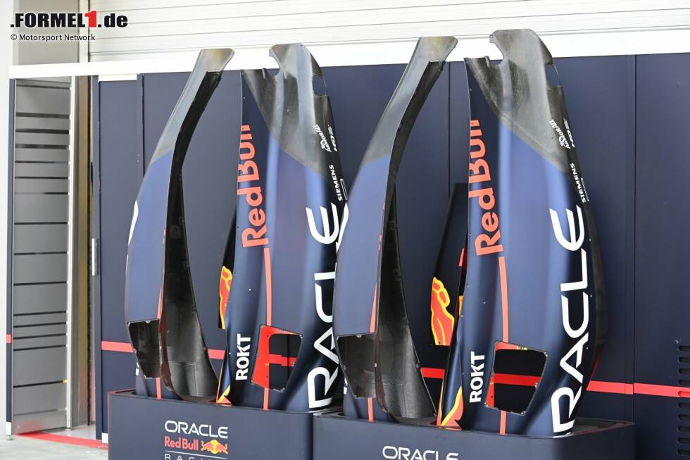 Foto zur News: Red Bull RB19: Seitenkasten-Abdeckung