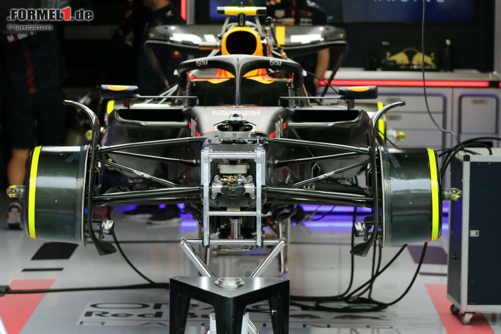 Foto zur News: Red Bull RB19: Vorderrad-Aufhängung