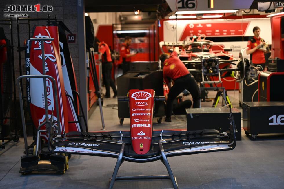 Foto zur News: Ferrari SF-23: Frontflügel