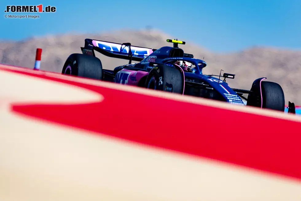 Foto zur News: Alpine präsentierte sich mit Pierre Gasly und Esteban Ocon weitestgehend unauffällig. In der Topspeed-Wertung war der A523 das schnellste Auto. Aber wie gut er wirklich ist, lässt sich noch schwer sagen. Alpines Wochenbilanz in Runden: 353