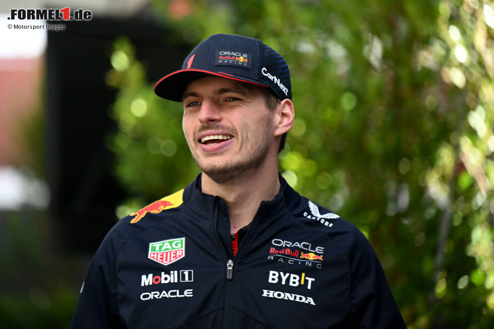 Foto zur News: Max Verstappen (Niederlande) hat schon 2022 einen langfristigen Vertrag bei Red Bull unterschrieben - bis 2028! Niemand sonst im Formel-1-Feld hatte zuletzt so viel Planungssicherheit wie er, aber ...