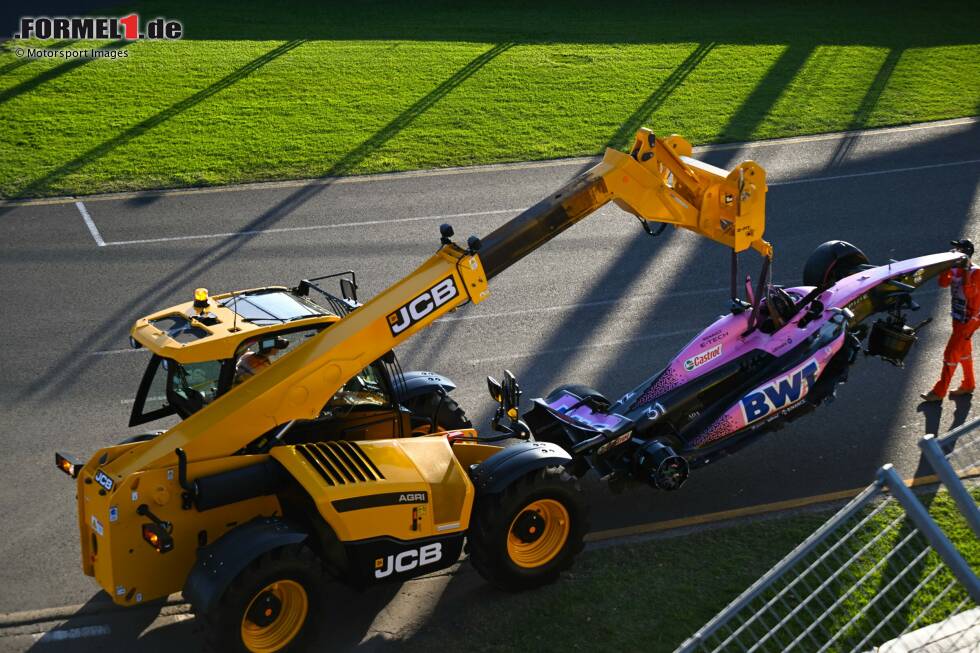 Foto zur News: Esteban Ocon (4): War ohnehin nicht sein Wochenende, dazu am Ende dann noch der Crash mit dem Teamkollegen. Der geht nicht auf seine Kappe, aber zumindest hätte Ocon ihn auch verhindern können, wenn er vom Gas gegangen wäre. Stattdessen hielt er rein und beide landeten in der Mauer.