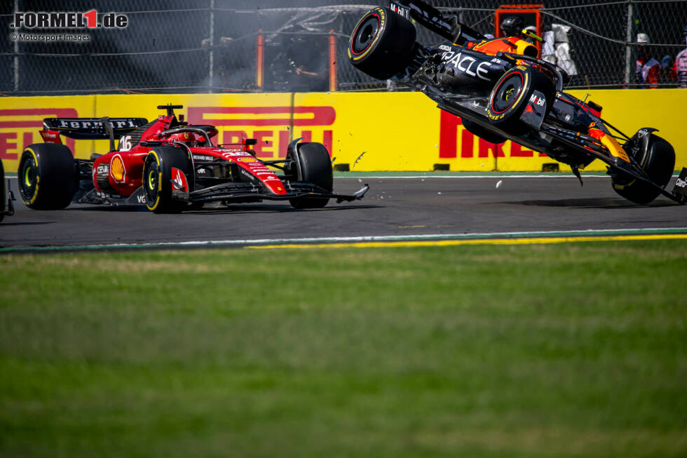 Foto zur News: Sergio Perez (4): Auch hier kann man darüber streiten, ob der Startcrash auf seine Kappe geht. Fakt ist: Das Qualifying war (gemessen am Rückstand zu Verstappen) eigentlich ganz solide, und der Start selbst war super. Nur wollte er dann vielleicht etwas zu viel ...