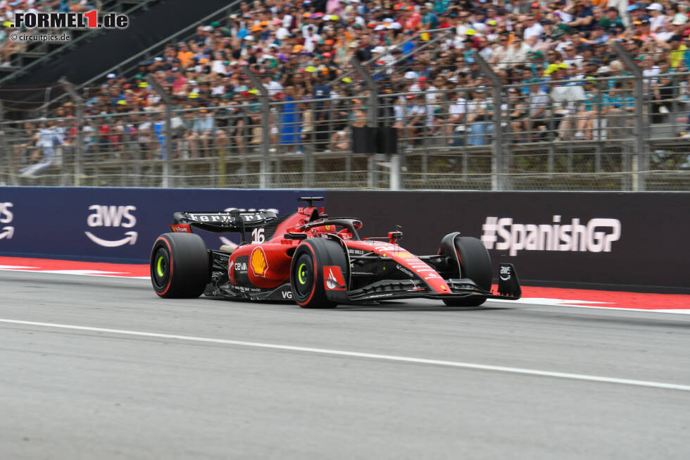 Foto zur News: Charles Leclerc (4): Seine Leistung ist schwer zu beurteilen, weil es im Qualifying ein Problem mit dem Auto gab. Der Mehrheit der Redaktion war das Gezeigte (auch im Rennen) aber zu wenig für eine bessere Note. Wobei die Frage bleibt, ob der Ferrari wirklich sehr viel mehr zugelassen hätte ...