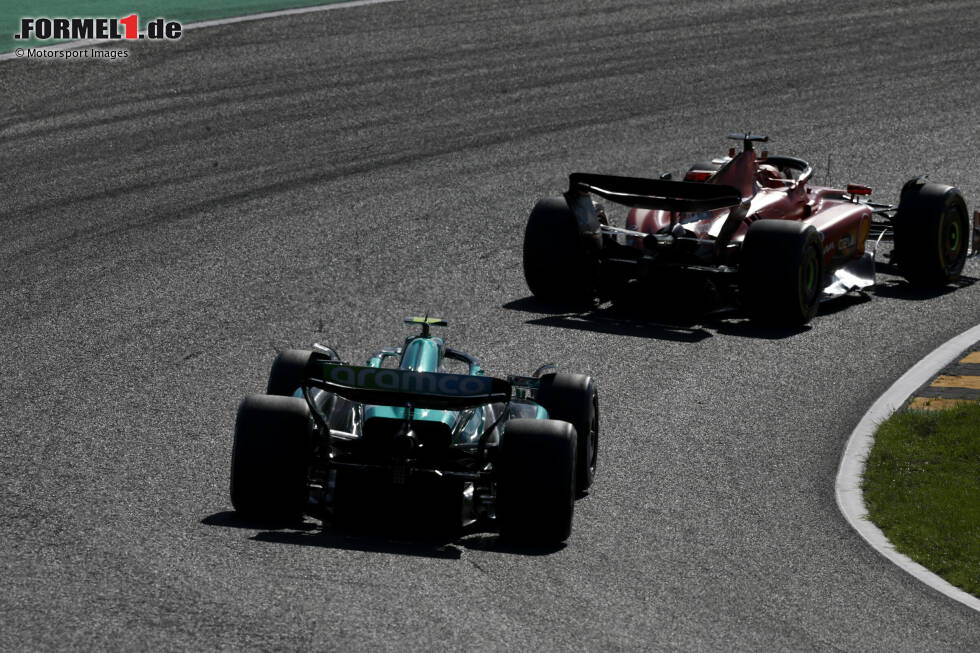 Foto zur News: Fernando Alonso (3): Wurde mit seiner Strategie laut eigener Aussage &quot;den Löwen zum Fraß vorgeworfen&quot;. Sonderlich viel Spaß hatte er wohl nicht in Suzuka, denn bereits im Qualifying quälte er sich eher durch Q1 und Q2. Letztendlich verhinderte wohl auch das Auto, sich für eine bessere Note empfehlen zu können.