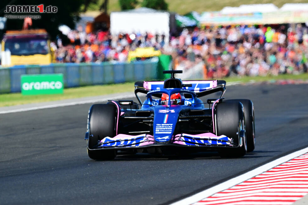 Foto zur News: Esteban Ocon (3): Gleicher Fall wie beim Teamkollegen: Bewerten kann man eigentlich nur das Qualifying. Da war P12 bestenfalls solide, mehr aber auch nicht. Einige hätten auch ihm eine 4 gegeben.