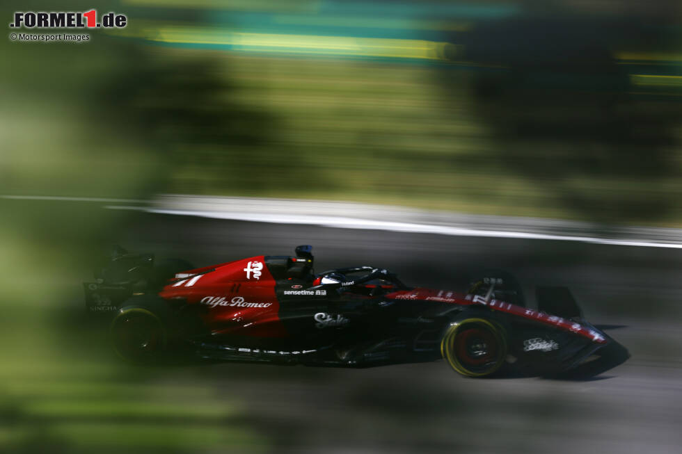 Foto zur News: Valtteri Bottas (4): Im Qualifying langsamer als der Teamkollege, im Rennen dann nur Zwölfter, obwohl er von P7 gestartet war und der Alfa Romeo womöglich gut genug für Punkte gewesen wäre. Hatte etwas Pech beim Start, aber mehr als &quot;ausreichend&quot; war das unserer Meinung nach nicht.